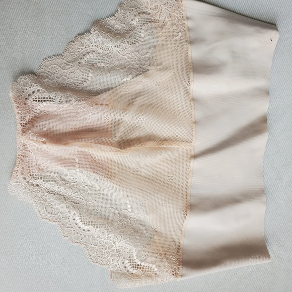NWOT Spanx Shaping Underwear Tummy Control Size S/P - Picture 2 of 5